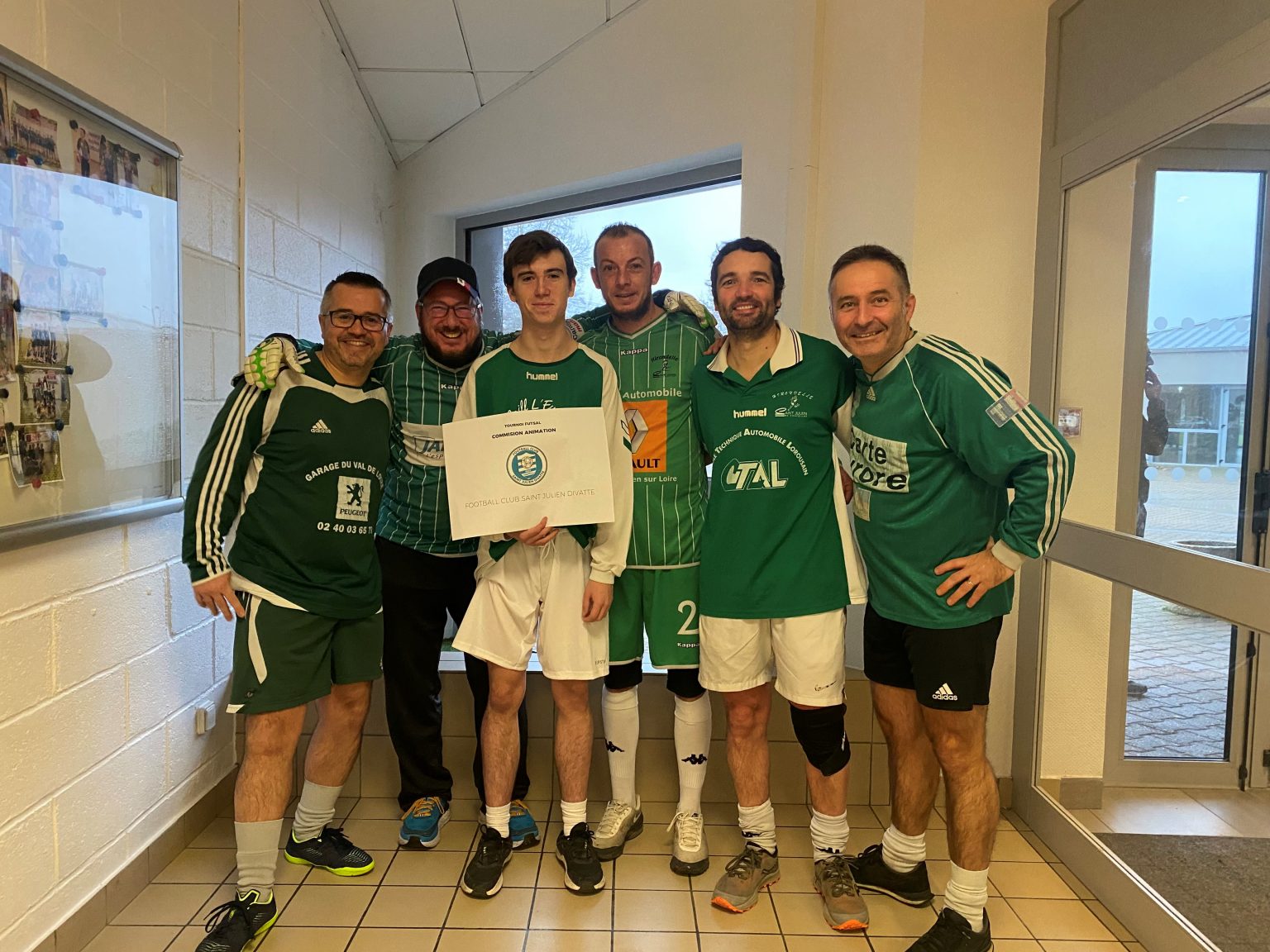 PHOTO EQUIPE HIRONDELLE ST JULIEN