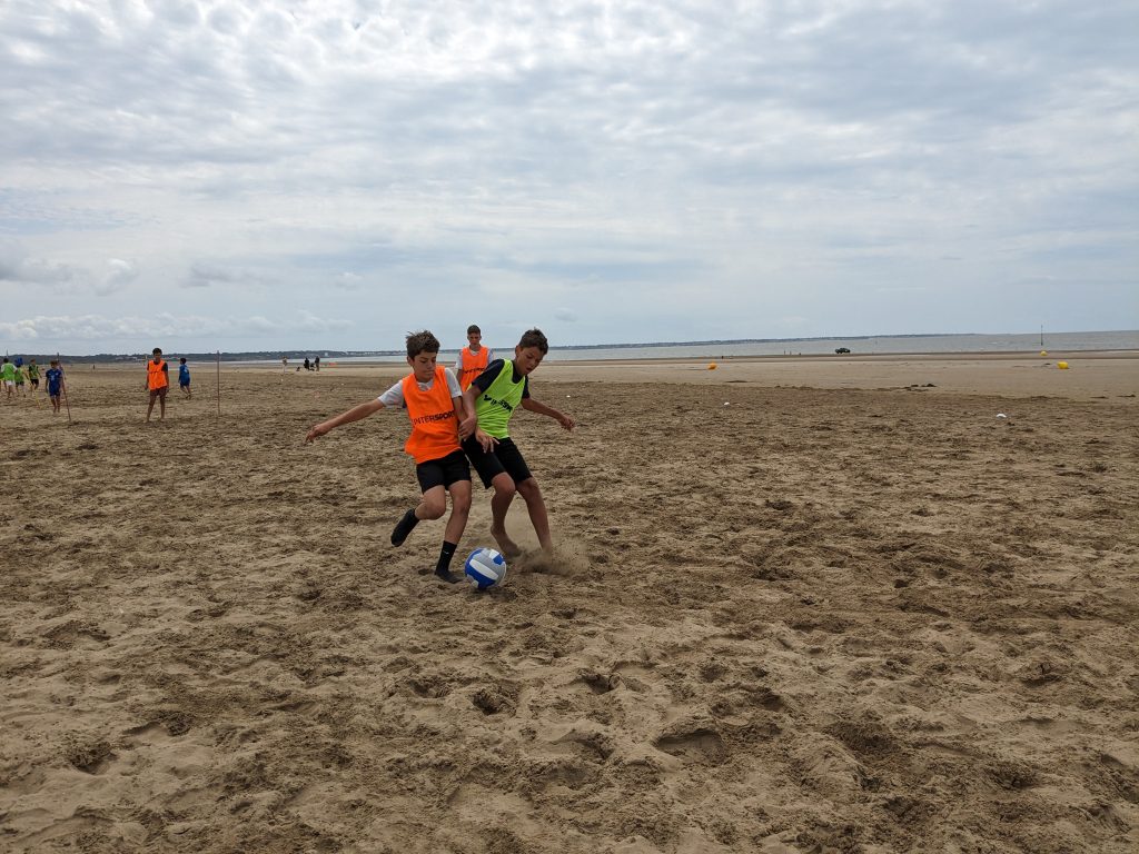 Beach soccer - plage saint brévin les pins - summer camp - fc saint julien divatte