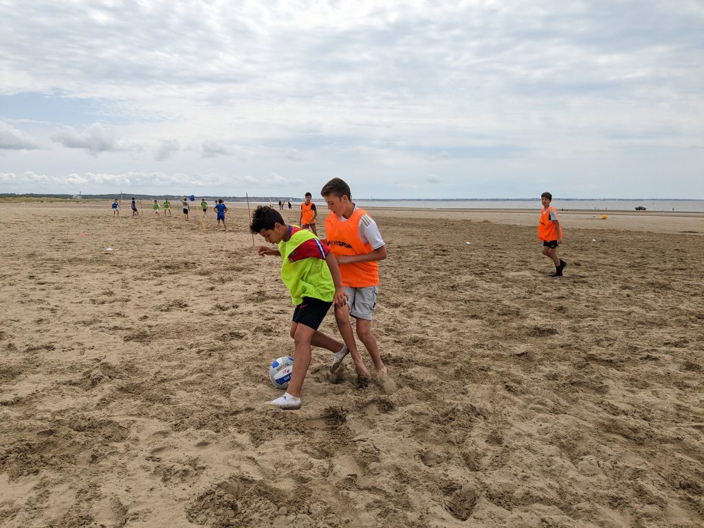 Beach soccer - plage saint brévin les pins - summer camp - fc saint julien divatte