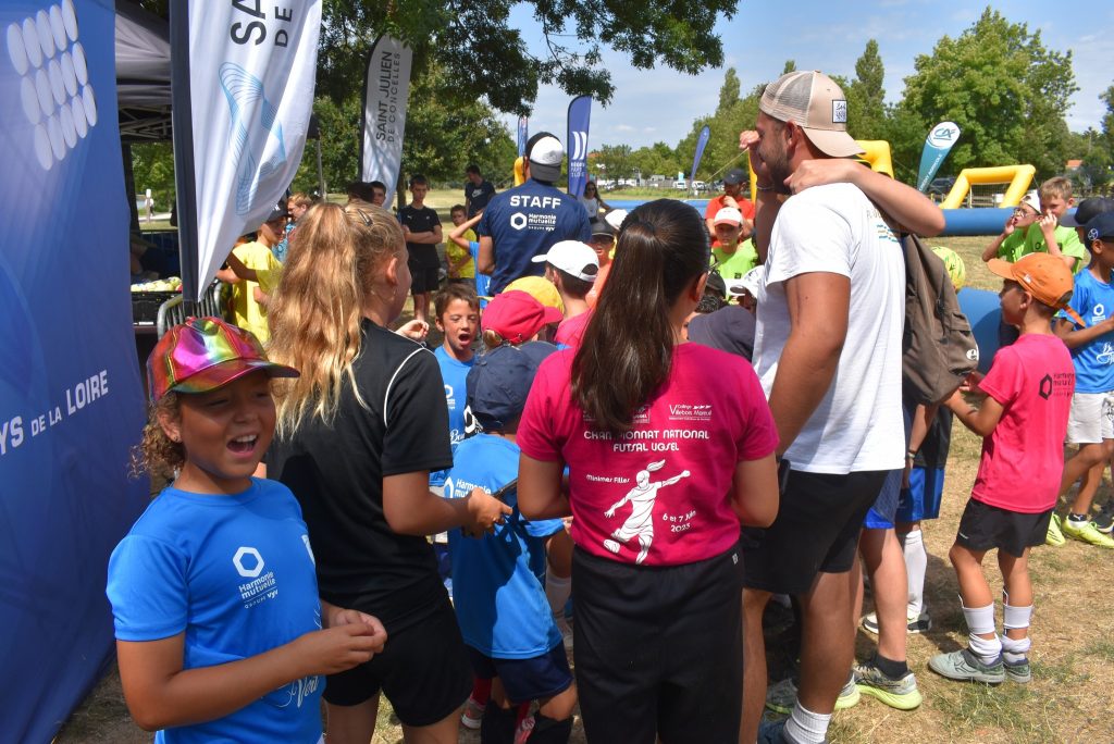 sourire beach vert - remise des lots - ligue de football des pays de la loire - promotion du sport
